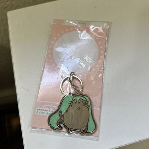 Pusheen x Hatsune Miku Enamel Keychain Limited Edition New